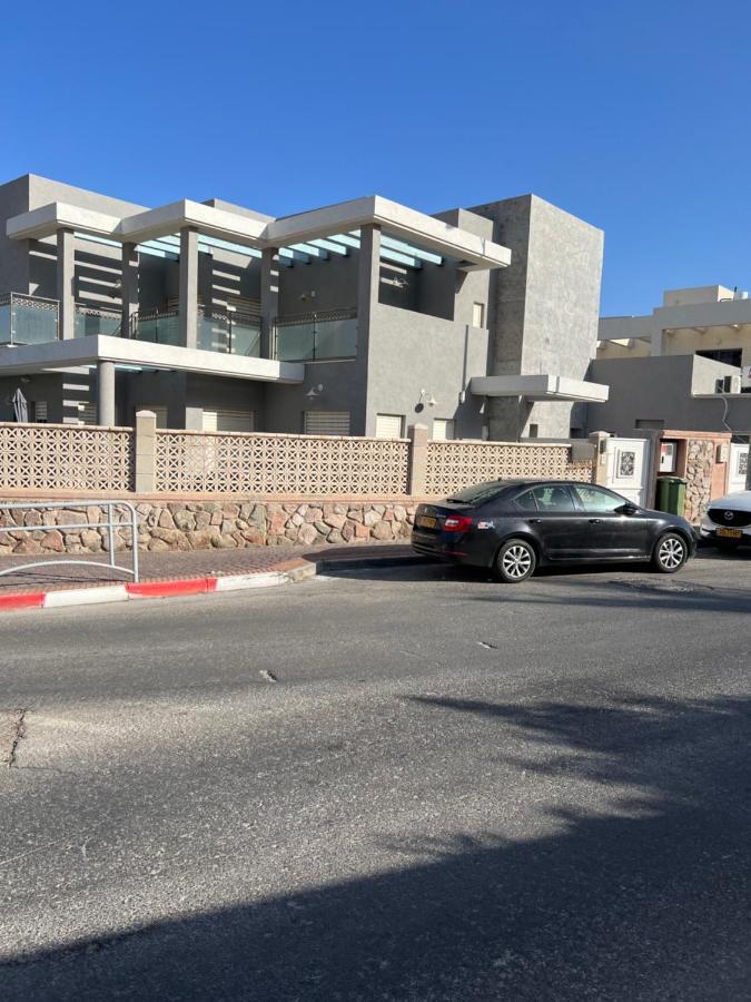 גיא ברוזמרין Apartment Eilat Bagian luar foto